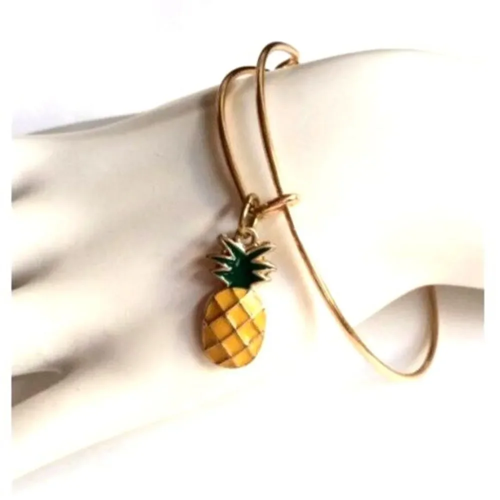 Gold Tone Pineapple Charm Bracelet Adjustable Island Beach Hawaiian Enamel Fruit